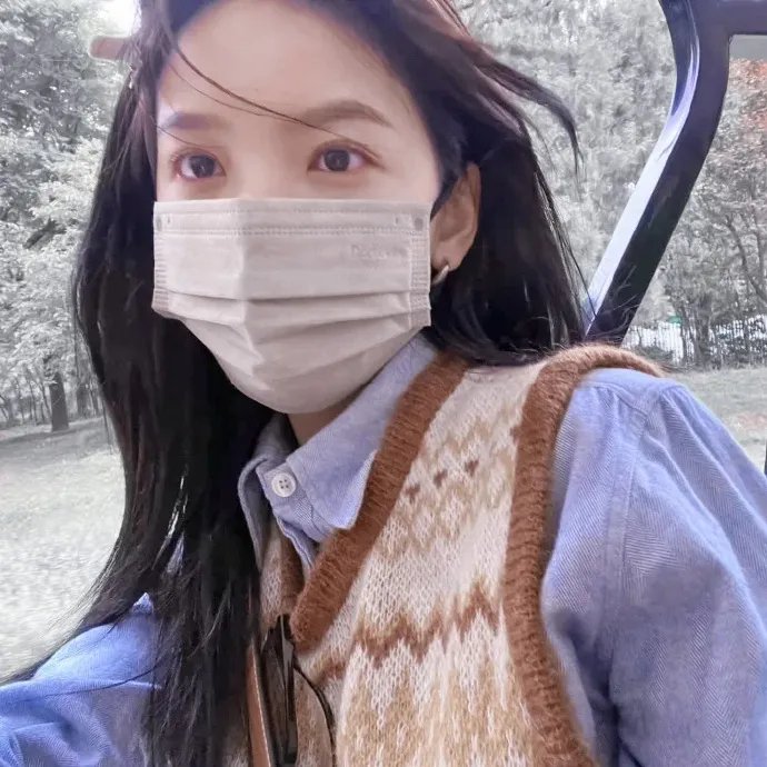 八岁萝莉喊爸爸，喜提校花当老婆